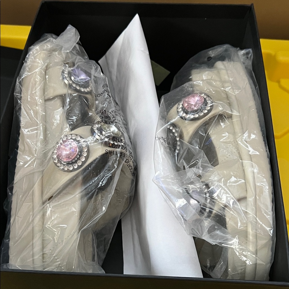Kurt Geiger White Jeweled Slide Sandals size 7 - Picture 4 of 16